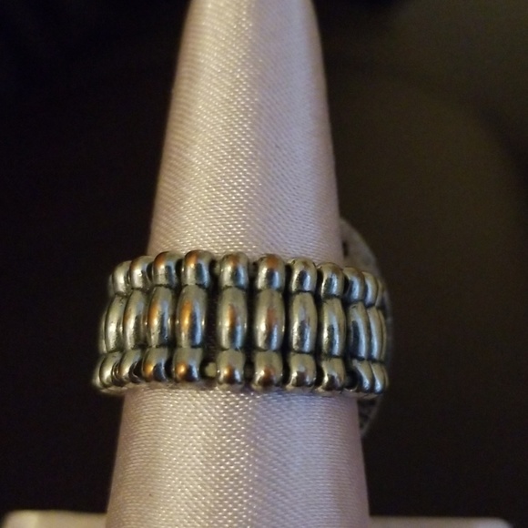 Silver Ring with red stone - Picture 3 of 3